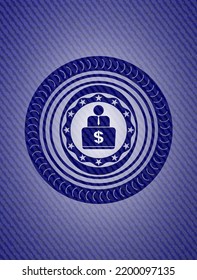 hombre trabajando en un icono de computadora dentro del emblema con fondo de alta calidad de denim. 