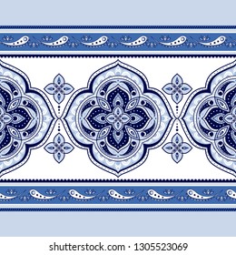 Frontera perfecta con el vectorial indian cachala. Motivo de medallón floral para tela o papel pintado. Impresión de adorno de flores de época étnica. Decoración de diseño de lujo para las mujeres pañuelo de seda.