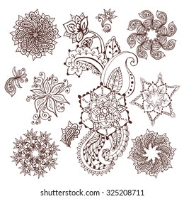 Mandala pattern set. Henna mehndi design. Paisley pattern. Hand drawn design elements. Mandala vector illustration.