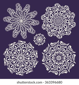Mandala. Vintage decorative elements. Oriental pattern, vector illustration.  Islam, Arabic, Indian, Turkish, Pakistan, Chinese, Ottoman motifs