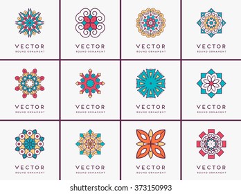 Mandala. Vintage decorative elements. Oriental pattern, vector illustration.  Islam, Arabic, Indian, Turkish, Pakistan, Chinese, Ottoman motifs