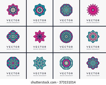 Mandala. Vintage decorative elements. Oriental pattern, vector illustration.  Islam, Arabic, Indian, Turkish, Pakistan, Chinese, Ottoman motifs