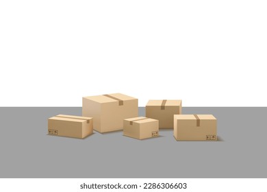 Muchos productos de las cajas de cartón del almacenamiento se están preparando para enviarlos a los clientes.