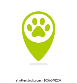 Map pointer. Animal tracking icon. Vector image isolated on white background
