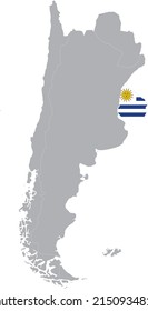 Karte von Uruguay mit nationaler Flagge auf der grauen Karte der südlichen Region Südamerikas