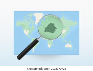 Mapa del mundo con una lupa dirigida a Bielorrusia, buscando a Bielorrusia con lupa. Mapa de vectores.