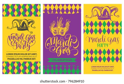 Plano de volantes del Mardi Gras. Carteles de mano vectora para carteles del martes de Shrove, invitaciones, tarjetas de felicitación. Antecedentes del Carnaval del Martes Gordo con sombrero de bufón, ilustraciones de máscaras.