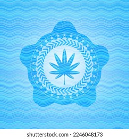 Marihuana-Blatt, Unkrautsymbol im hellblauen Wasserwellenstil. 