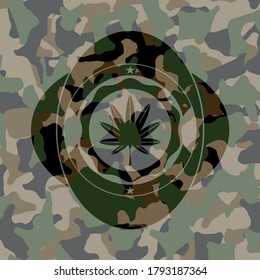 hoja de marihuana, ícono de hierba en patrón de camo. 