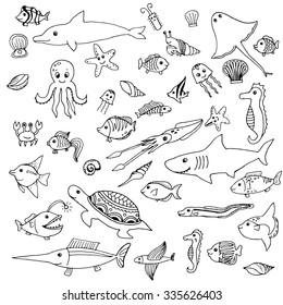 Marine animals hand drawn doodles set