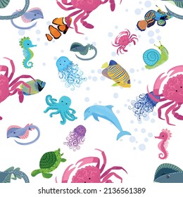 Marine life, fish, animals bright seamless pattern. sea travel, underwater diving animal tropical fish. Jellyfish, whale, shark, seahorse, clown fish, dolphin, turtle emperor fish octopus stingray