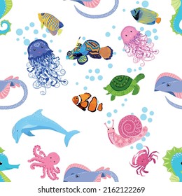 Marine life, fish, animals bright seamless pattern. sea travel, underwater diving animal tropical fish. Jellyfish, whale, shark, seahorse, clown fish, dolphin, turtle emperor fish octopus stingray
