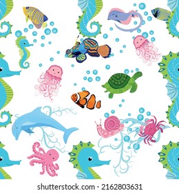 Marine life, fish, animals bright seamless pattern. sea travel, underwater diving animal tropical fish. Jellyfish, whale, shark, seahorse, clown fish, dolphin, turtle emperor fish octopus stingray