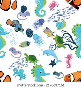 Marine life, fish, animals bright seamless pattern. sea travel, underwater diving animal tropical fish. Jellyfish, whale, shark, seahorse, clown fish, dolphin, turtle emperor fish octopus stingray