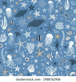 Marine seamless pattern with fishes and conchs and starfishes on blue background