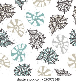 Marine seamless pattern with shells. Hand drawing.