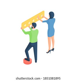 Los comerciantes mejoran la clasificación de sitios web, concepto vectorial isométrico. Personajes masculinos y femeninos colocan el tablero de oro con estrellas. Una aplicación en línea eficiente con comentarios de los clientes y servicios de asistencia.