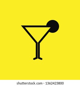martini glass icon vector