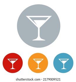 Pictograma sólido de signo plano de icono Martini aislado en blanco. Símbolof martini ilustración del logo del vidrio.