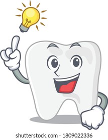 Mascot character of smart tooth has an idea gesture