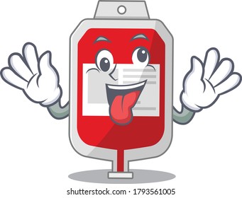 Un diseño de mascota de una bolsa de plástico de sangre que tiene una cara graciosa y loca