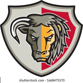 Icono de mascota de cabeza de medio toro y medio león colocado dentro de la cresta o escudo visto desde el frente en el fondo aislado en estilo retro.