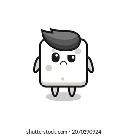 la mascota del cubo del azúcar con cara escéptica, diseño de estilo lindo para camiseta, pegatina, elemento logotipo