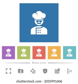 chef maestro con gafas y bigote iconos blancos planos en fondo cuadrado. 6 iconos de bonificación incluidos.