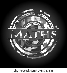 Emblema de camo gris de matemáticas. Ilustración vectorial. 