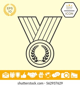 Medal with Laurel wreath, line icon