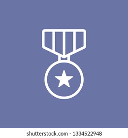 Medal outline icon