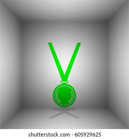 Medal simple sign. Vector. Green icon with shadow in the room.
