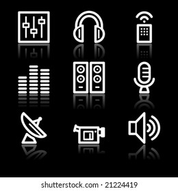 Media white contour web icons