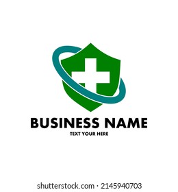 Plantilla de logotipo vectorial de escudo médico. Este diseño utiliza un símbolo de cruz o más. Adecuado para negocios de salud.