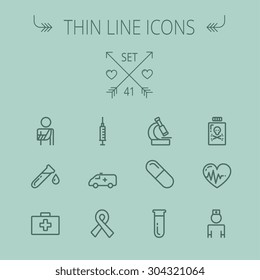 Medizin dünne Linie Icon Set für Web und Mobile. Set beinhaltet - Herz mit Kardiogramm, Dame Krankenschwester, Erste Hilfe Kit, Kapsel, Spritze, Reagenzglas, Einheit Band, Krankenwagen Icons. Moderne minimalistische Wohnung