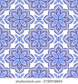 Mittelmeer blaues nahtloses Muster. Ethnisches Mosaik-Design. Azulejo, Talavera oder Majolika Motive. Portugiesische, italienische, spanische, sizilianische Kachel. Blumenornament. Handgezeichnete Vektorgrafik