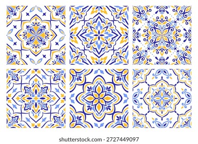 Conjunto de baldosas de cerámica mediterránea. Patrones sin fisuras de color amarillo azul sin fondo. Ornamentos tradicionales españoles, sicilianos, portugueses, italianos. Motivos étnicos florales, diseño de mosaico. Vector