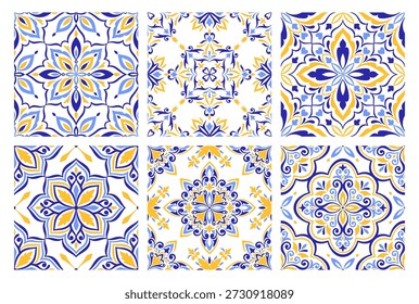 Conjunto de azulejos de cerâmica mediterrânica. Padrões sem emenda amarelos azuis sem fundo. Ornamentos tradicionais espanhóis, sicilianos, portugueses e italianos. Motivos étnicos florais, design de mosaico. Ilustração vetorial