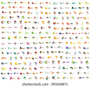 Mega colección de plantillas de logotipo geométricas abstractas, iconos de negocios con el estilo de papel origami con el texto de ejemplo. Ilustración del vector