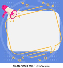 Dibujo Megáfono Con Burbuja De Conversación Que Muestra Nuevos Anuncios. Dispositivo Bullhorn Voice Con Globo De Voz Presentando Mensajes De Noticias Frescos E Importantes.