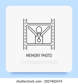 Memory photo from marathon. Runner with hands raised and gold medal. Thin line icon. Modern vector illustration.