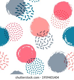 Memphis circles seamless textile print pattern. Hand drawn and halftone round shapes vector background. Grunge polka dot seamless ornament, trendy circles wallpaper. Abstract bubbles.