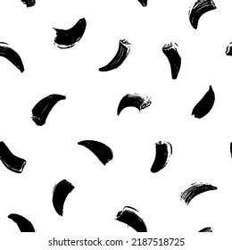 Fondo de estilo memphis con pequeños guiones. Textura retro en blanco y negro con líneas curvas. Patrón sin fisuras dibujado a mano. Ornamento simple vectorial negro para tela, textil, impresión, diseño. 