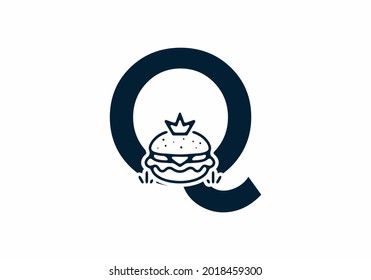 Merger shape of Q initial letter with burger and crown design