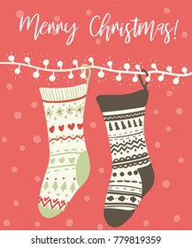  Feliz tarjeta de felicitación vectorial de Navidad. Dibujó la mano una linda ilustración de calcetines. Símbolos de celebración rojos y negros. 