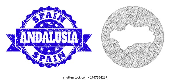 Mapa vectorial de malla de la provincia de Andalucía con sello grunge. El mapa triangular de malla de la provincia de Andalucía se substrae de forma redonda. Marca de agua azul redondeada arañada con cinta.