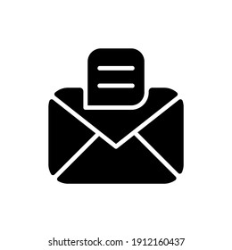 Icono de glifo negro de aplicación de mensajes. Aplicación de mensajería y chat. Conversaciones de Messenger. Enviando correos electrónicos y mensajes de texto. SMS y MMS. Símbolo de silueta en el espacio blanco. Ilustración aislada del vector