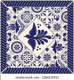 Baldosas mexicanas tradicionales de Talavera de Puebla; México - Copiar composición floral espacial con aves - Vector