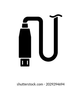Icono de etiqueta manual de glifo negro de salida micro USB. Tipo de conector. Conexión del dispositivo al puerto USB. Símbolo de silueta en el espacio blanco. Ilustración aislada de vectores para instrucciones de uso de productos