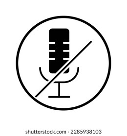 El audio del micrófono se apagó. Icono vectorial de micrófono silenciado aislado en fondo blanco
